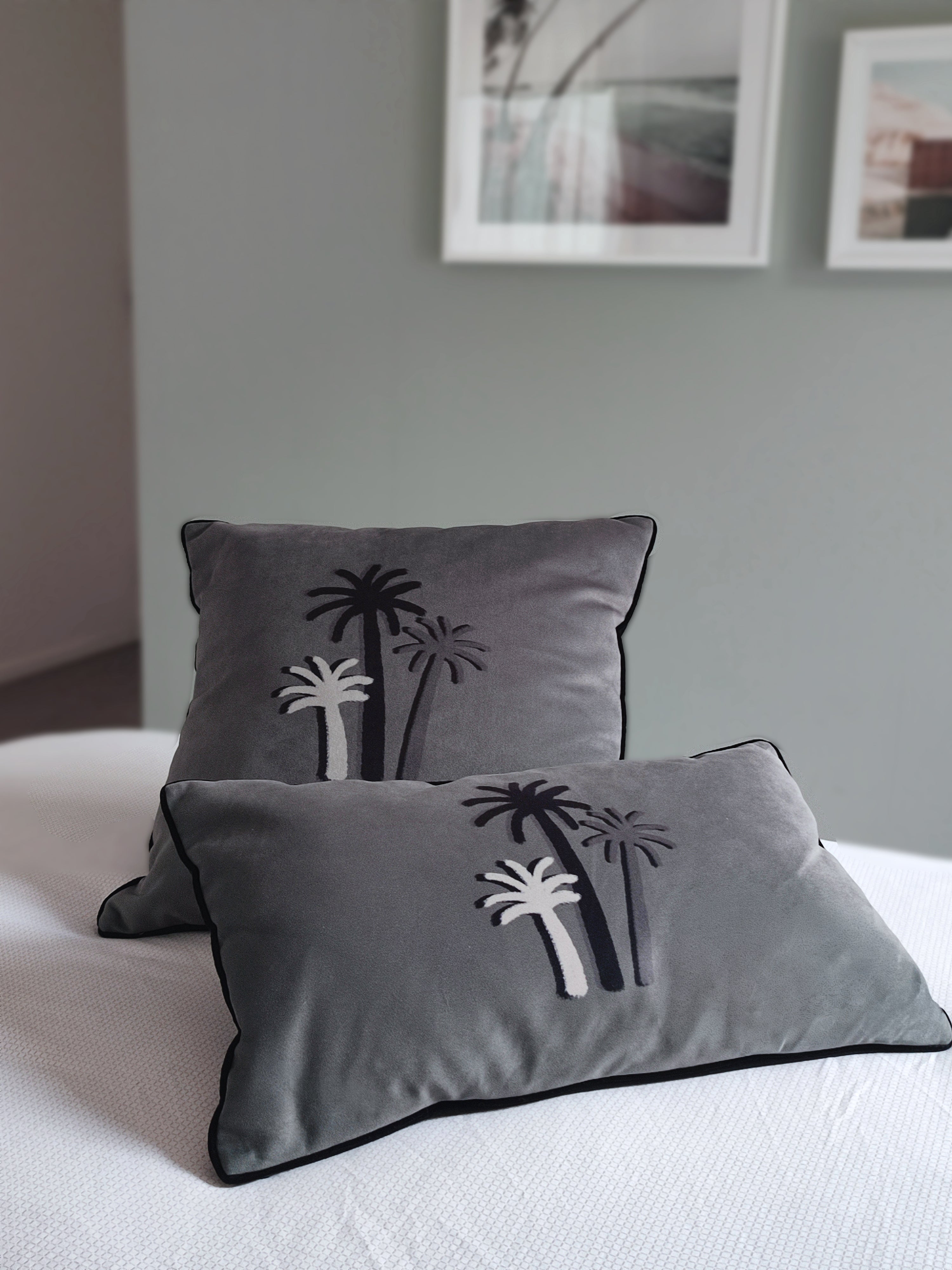 COUSSIN PALMIERS CRAIE VERT DE GRIS velours- Carré