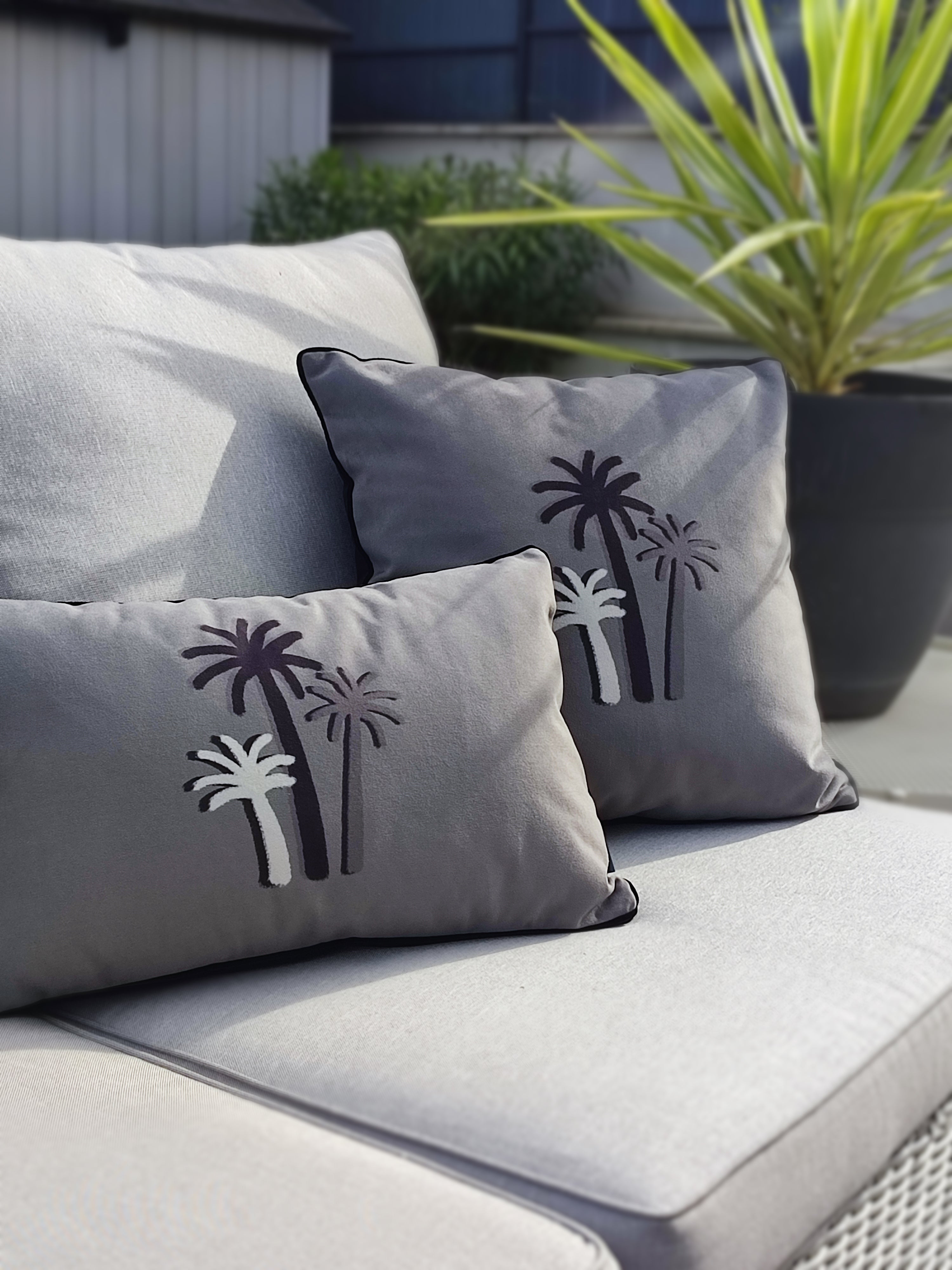 COUSSIN PALMIERS CRAIE VERT DE GRIS velours- Carré
