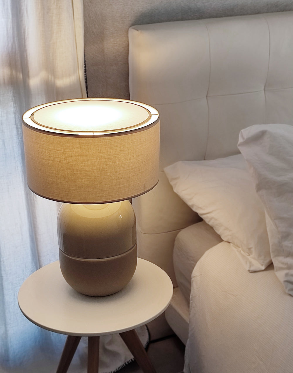 LAMPE JUNE SABLE IMANEA X CHAROLLES Edition Spéciale - Céramique émaillée - Abat-Jour coton Grège