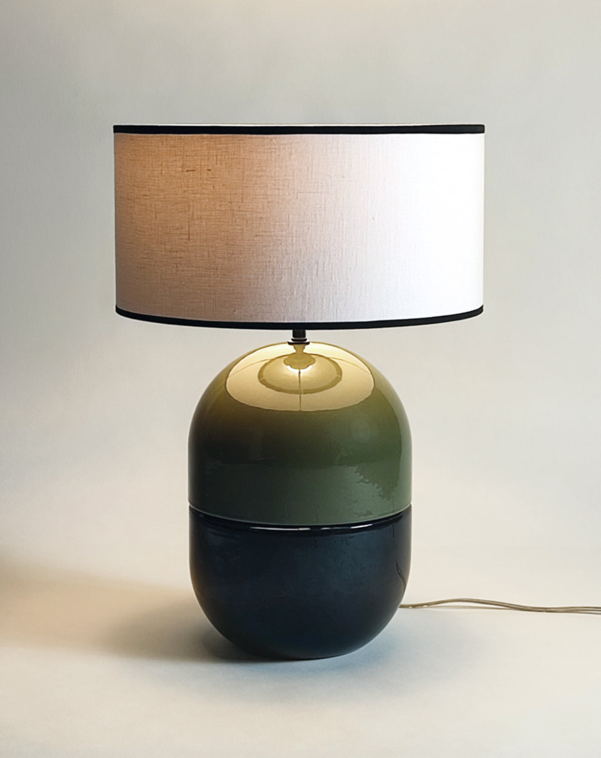 LAMPE JUNE KAKI- Céramique émaillée - Abat-Jour Juno Ivoire