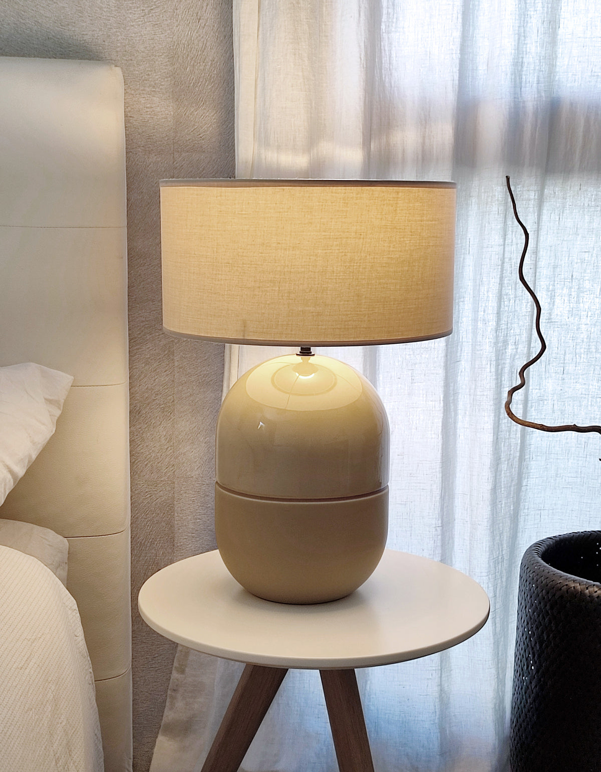 LAMPE JUNE SABLE IMANEA X CHAROLLES Edition Spéciale - Céramique émaillée -  Abat-Jour coton Grège