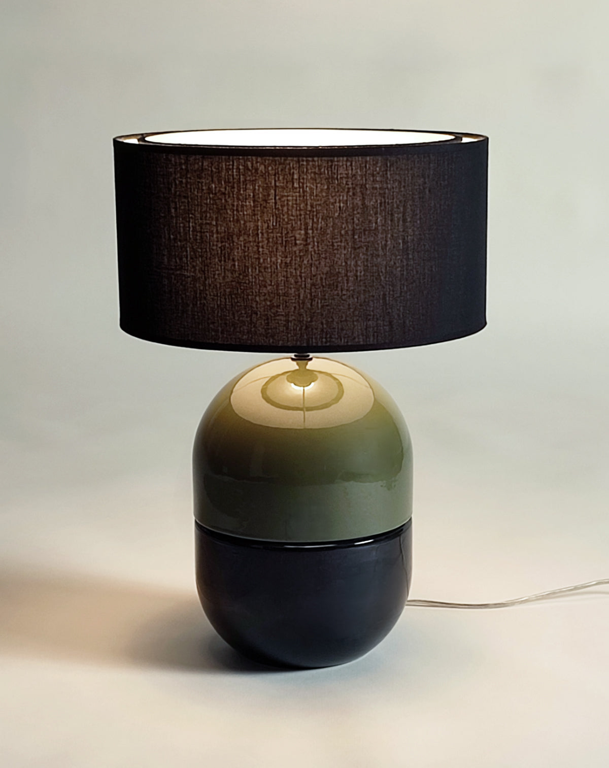 LAMPE JUNE KAKI - Céramique émaillée - Abat-Jour Juno Noir