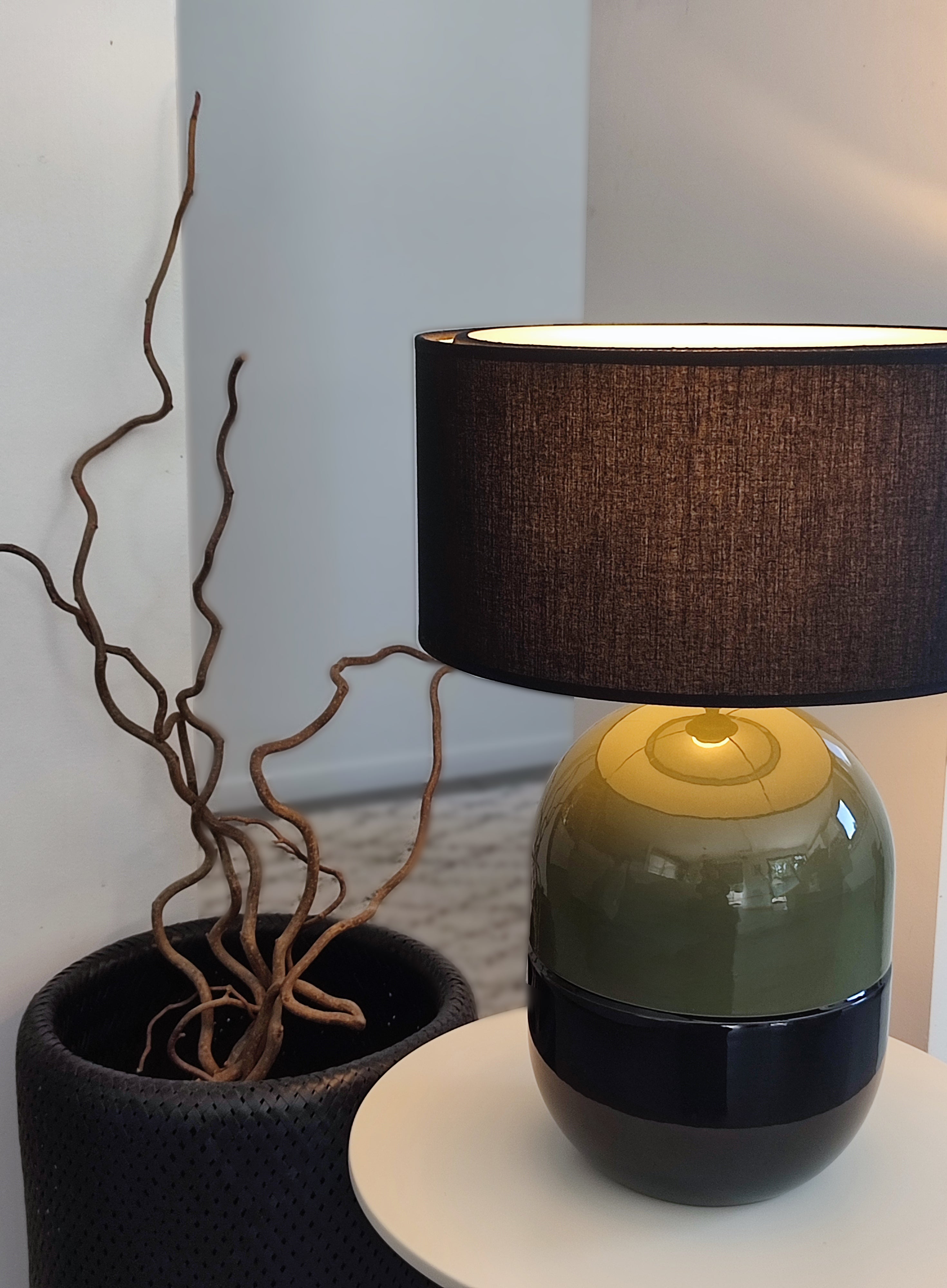 LAMPE JUNE KAKI - Céramique émaillée - Abat-Jour Juno Noir