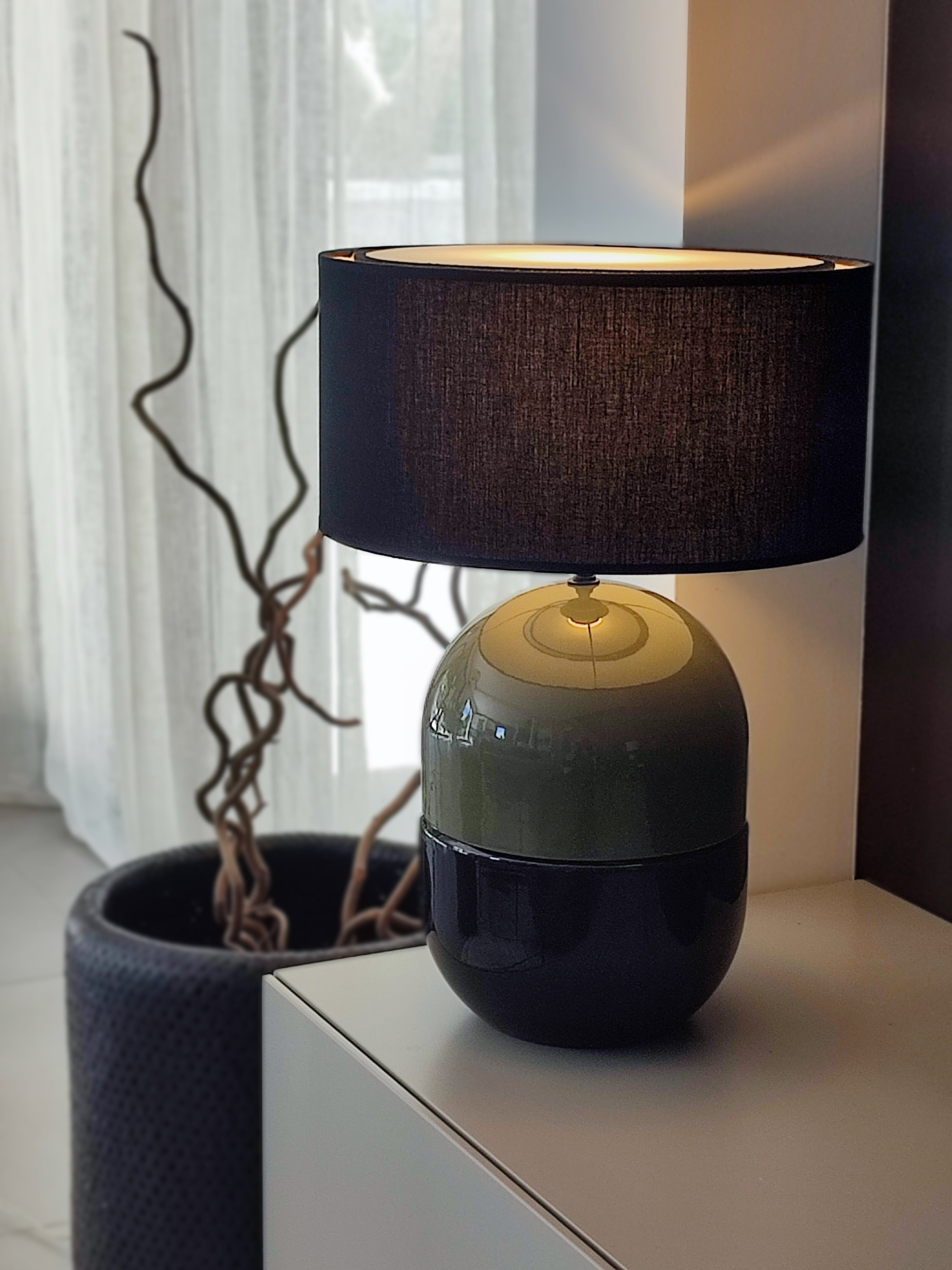 LAMPE JUNE KAKI - Céramique émaillée - Abat-Jour Juno Noir