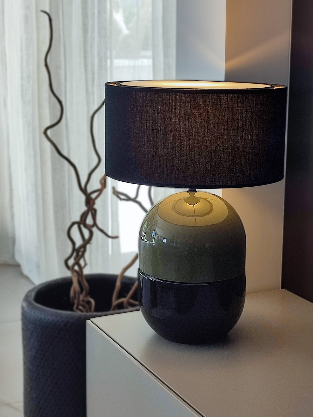LAMPE JUNE KAKI - Céramique émaillée - Abat-Jour Juno Noir