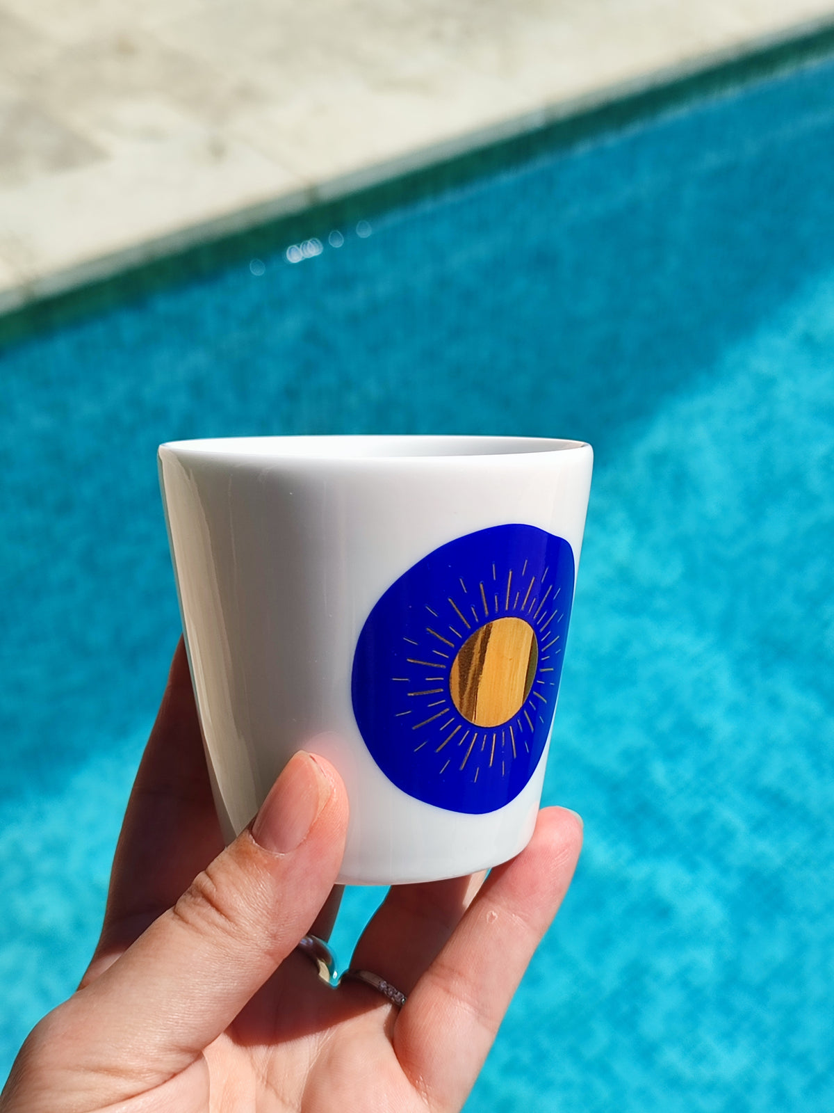 TASSE SOLIS BLUE - Porcelaine de Limoges et Or jaune - 20cl
