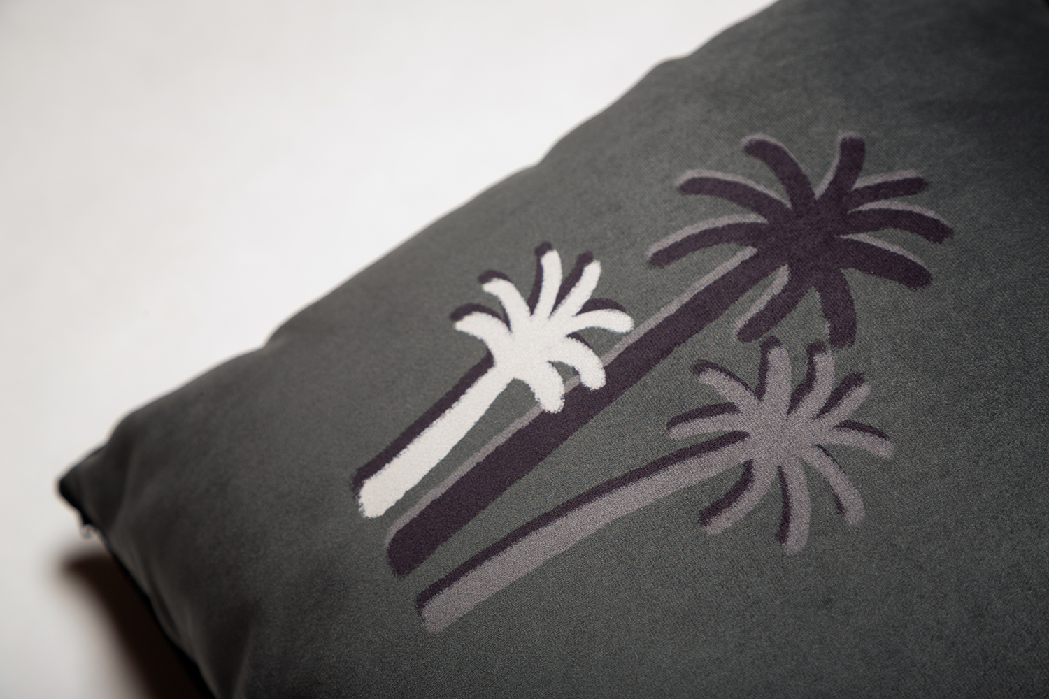 PALM TREE CUSHION CHALK - KHAKI Velvet - Square