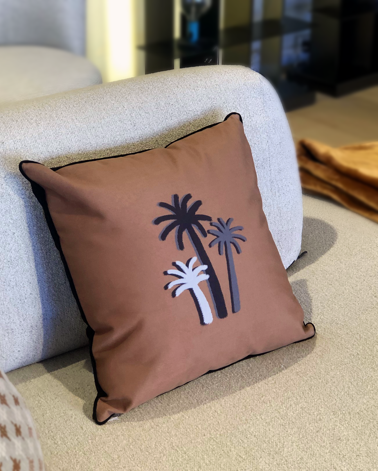 CHALK PALM CUSHION - SAVANNA Velvet - Square