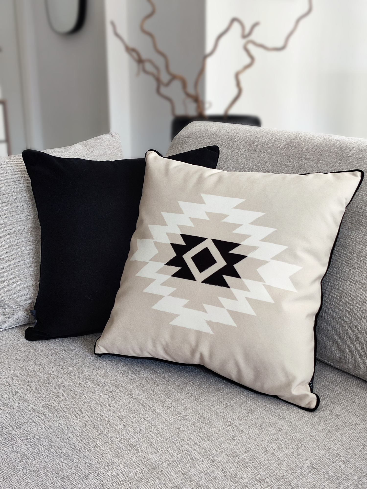 COUSSIN NEVADA - BLANC BEIGE - Velours Carré